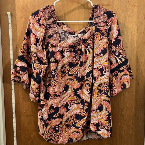 Size 18/20W - Cato - Black and Pink Paisley Pullover w/Bell Sleeves - Picture 1 of 6